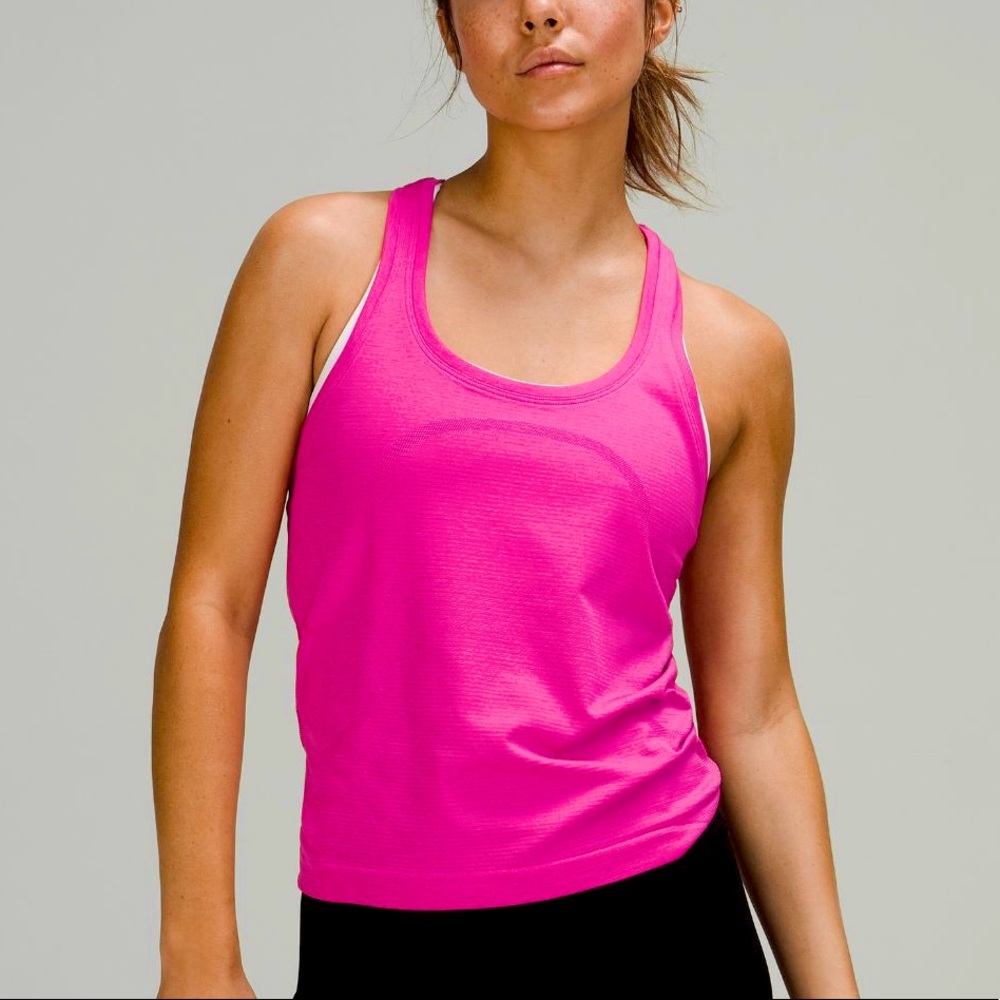 NWT - LULU - SIZE 4 - SONIC PINK - SWIFTLY TECH RACERBACK *RACE LENGTH